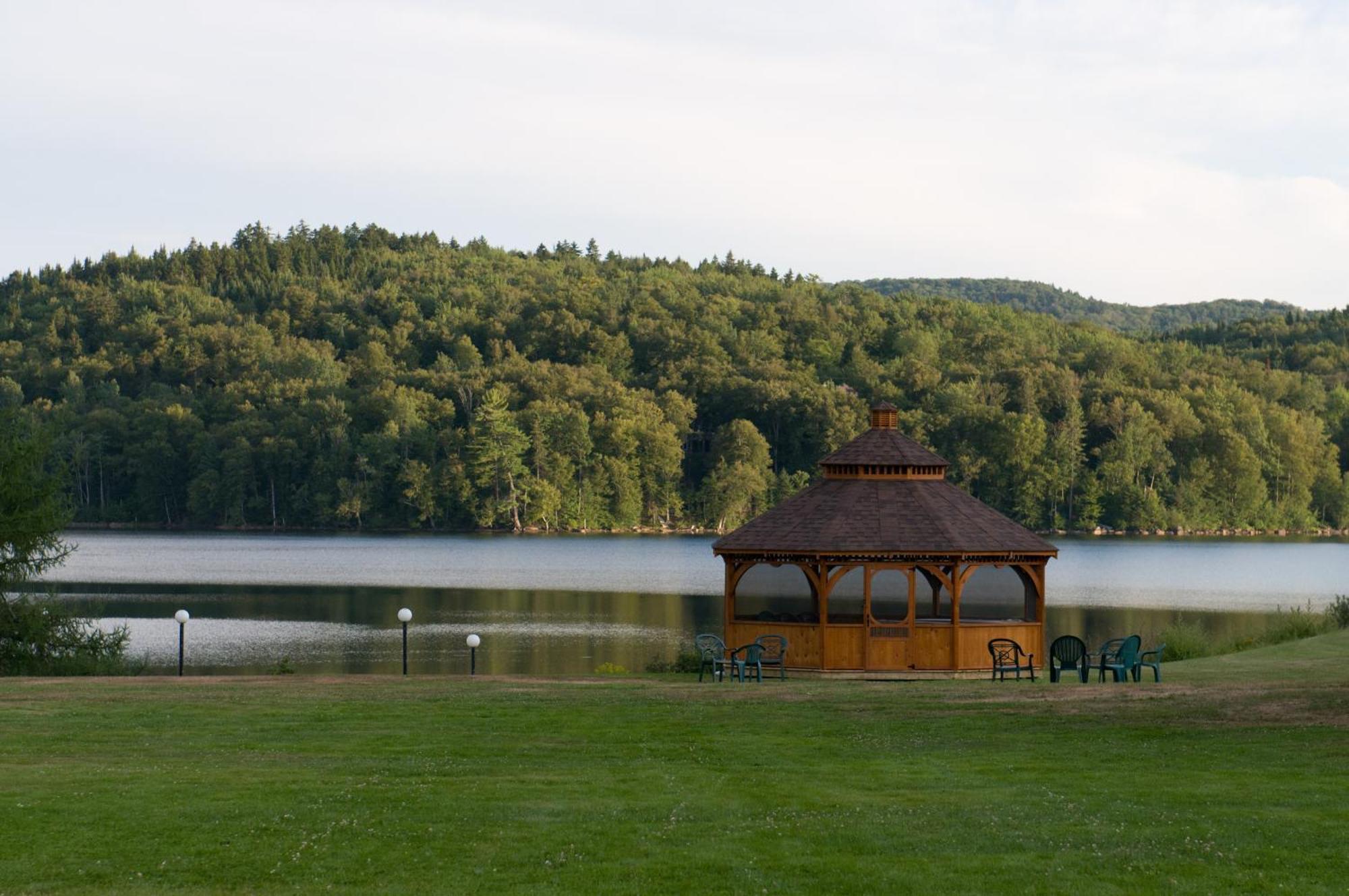 Le Manoir Du Lac Delage Stoneham Luaran gambar